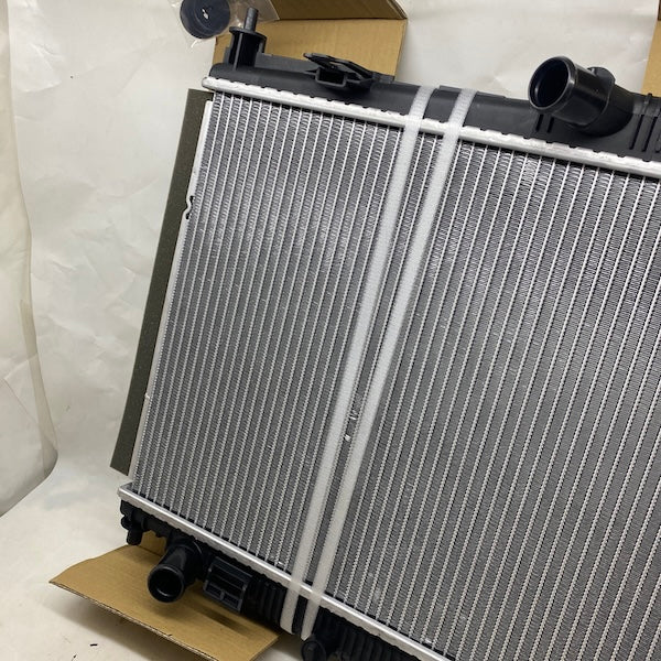 Ford Fiesta/Courier 1.5 TDCi Su Radyatörü H1BG8005 En Uygun Oto Parça