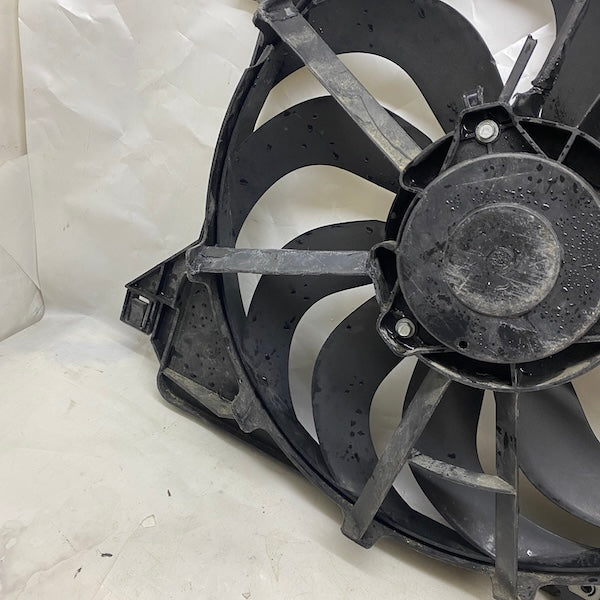 Ford Focus 1.5 Dizel Otomatik Fan F1F1-8C607-HF Orijinal Çıkma En Uygun Oto Parça