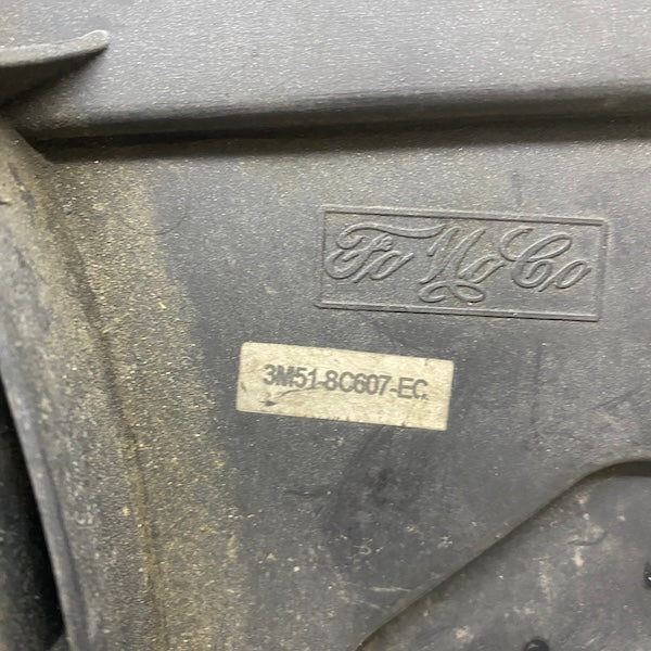 Ford Focus 1.6i/C-Max Radyatör Soğutma Fanı 3M51-8C607-EC En Uygun Oto Parça