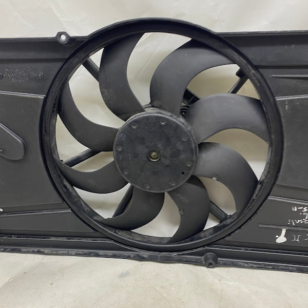 Ford Focus 1.6i/C-Max Radyatör Soğutma Fanı 3M51-8C607-EC En Uygun Oto Parça