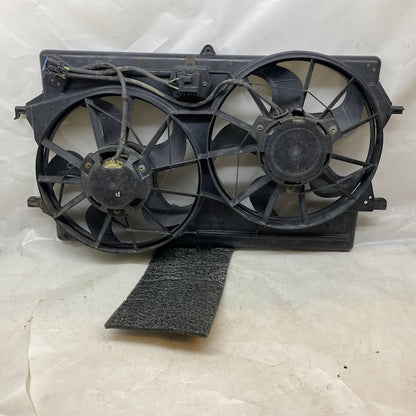 Ford Focus 1 Radyatör Fanı Çift Motorlu YS4H8C607AA Orijinal Çıkma En Uygun Oto Parça