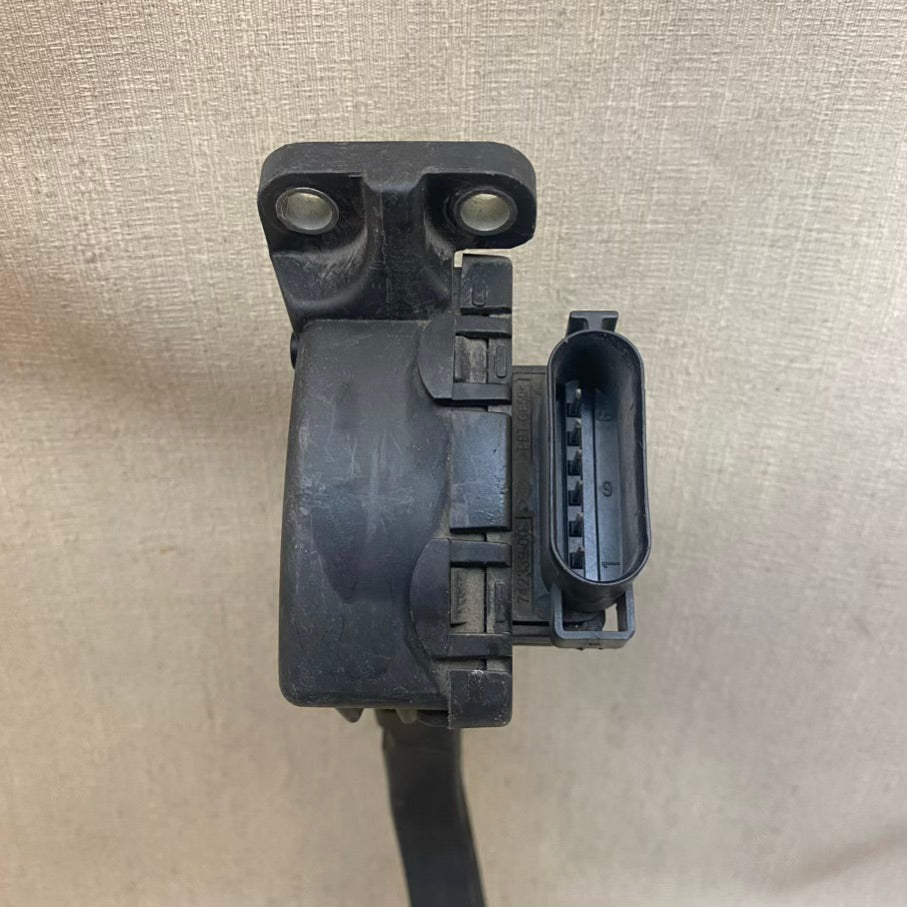 Ford Focus 2 Gaz Pedalı Elektrikli 4m51-9f836-ah