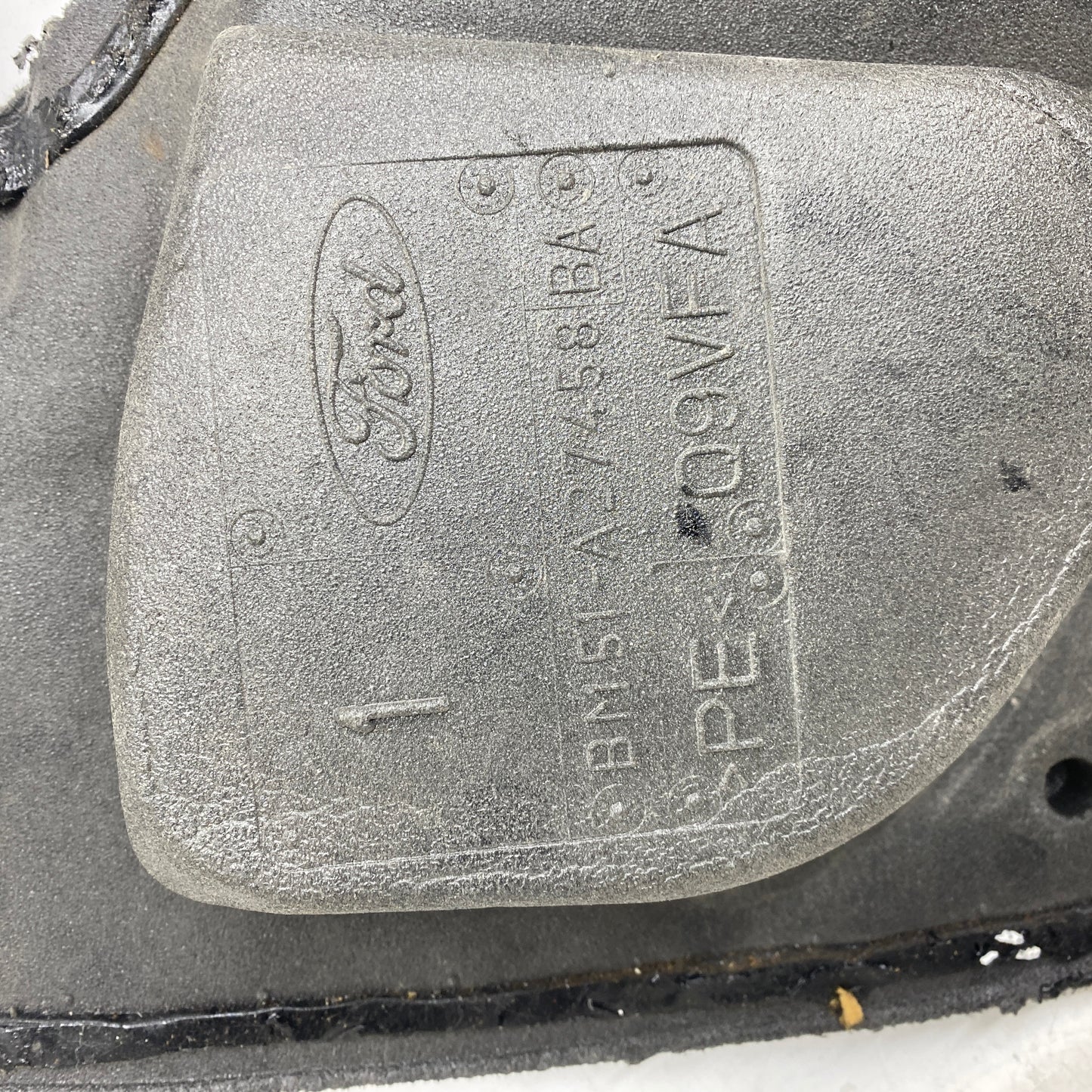 Ford Focus 3 Arka Sol Kapı İzalatörü/Su Kalkanı BM51-A27458BA En Uygun Oto Parça