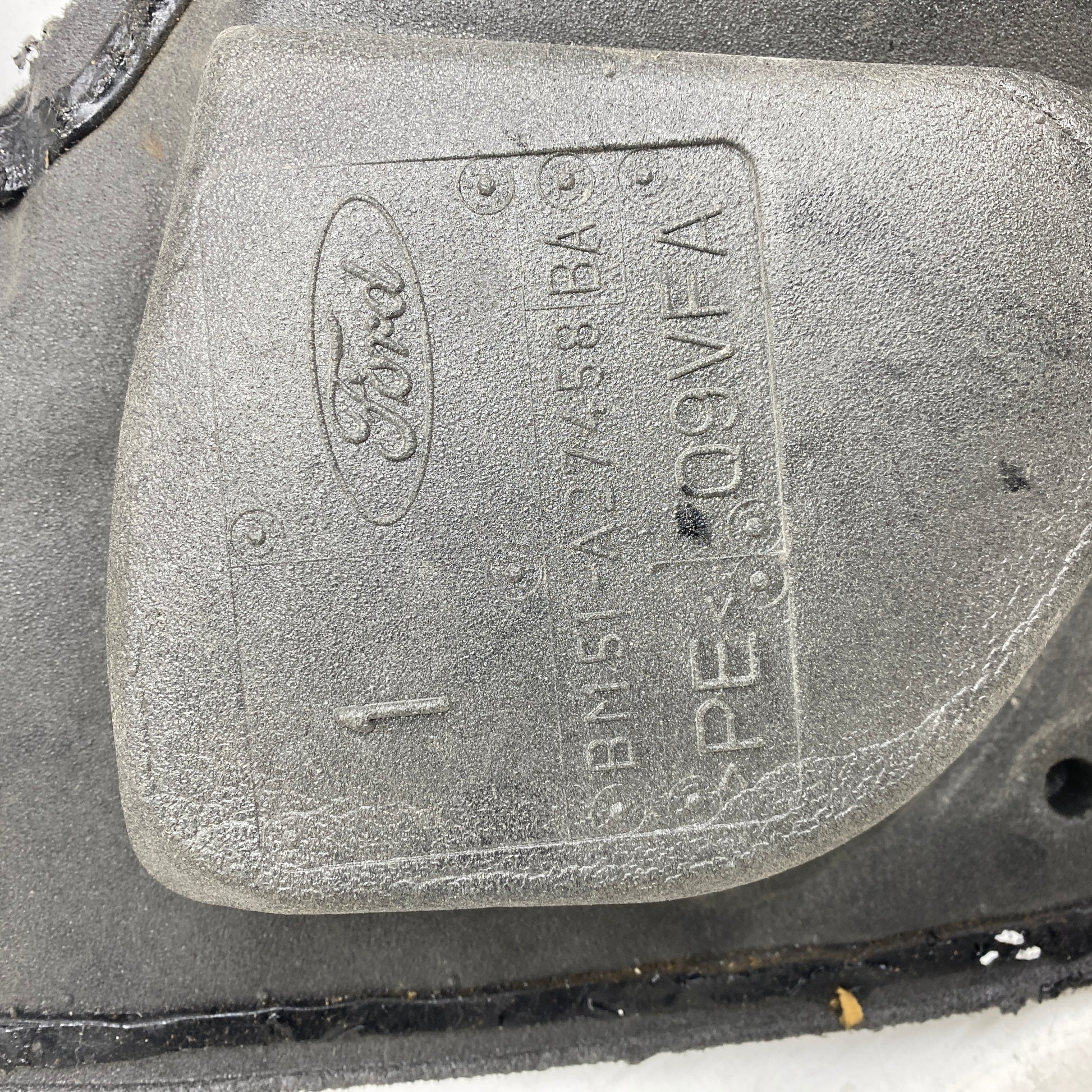 Ford Focus 3 Arka Sol Kapı İzalatörü/Su Kalkanı BM51-A27458BA En Uygun Oto Parça