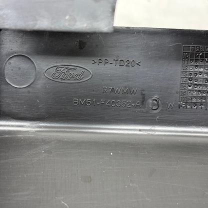 Ford Focus 3 Bagaj Kilit Üst Kaplaması BM51F40352A