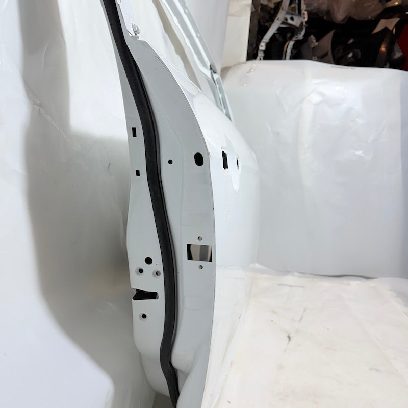 Ford Focus 3 Sağ Ön Kapı Beyaz 11-18 BM51A20220BP En Uygun Oto Parça