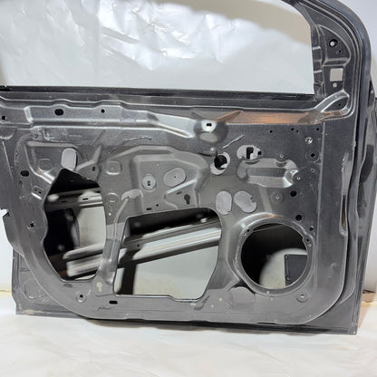 Ford Focus 3 Sol Ön Kapı Füme Renk 2011-2018 Orijinal Çıkma En Uygun Oto Parça