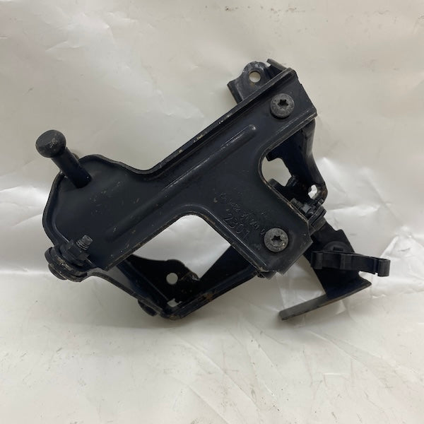 Ford Focus 3 Yakıt Filtre Bağlantı Ayağı AV6Q-9A072-AB