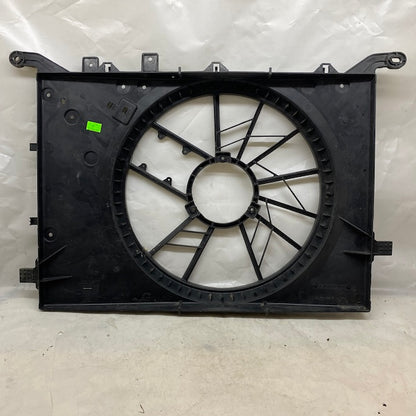 Ford Focus 3/Transit Connect/C-Max Radyatör Fan 8V618C607ED En Uygun Oto Parça