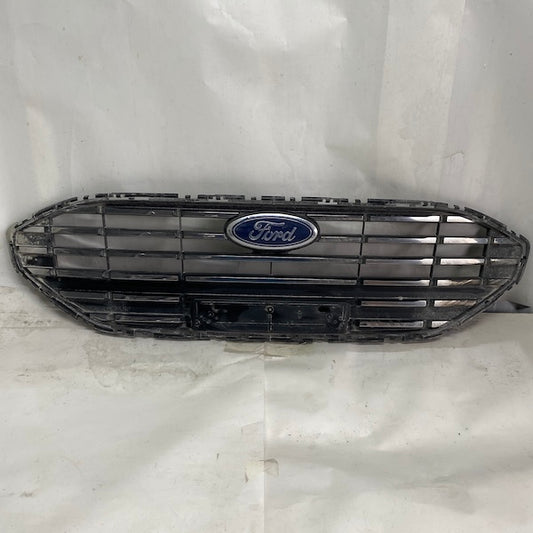 Ford Focus 4.5 Ön Panjur NX7B8200 Orijinal Çıkma Çıtasız En Uygun Oto Parça