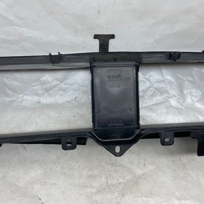 Ford Focus 4 Ön Tampon Hava Deflektörü NX7B-8312-A En Uygun Oto Parça