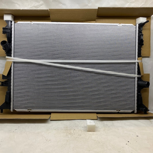 Ford Focus 4 Su Radyatörü Otomatik/Manuel JX61-8005BD