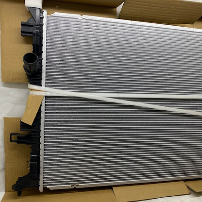 Ford Focus 4 Su Radyatörü Otomatik/Manuel JX61-8005BD