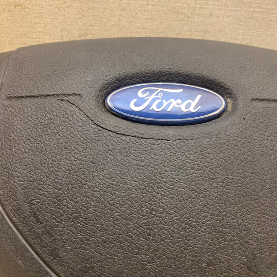 Ford Focus Airbag ve Korna Kapağı