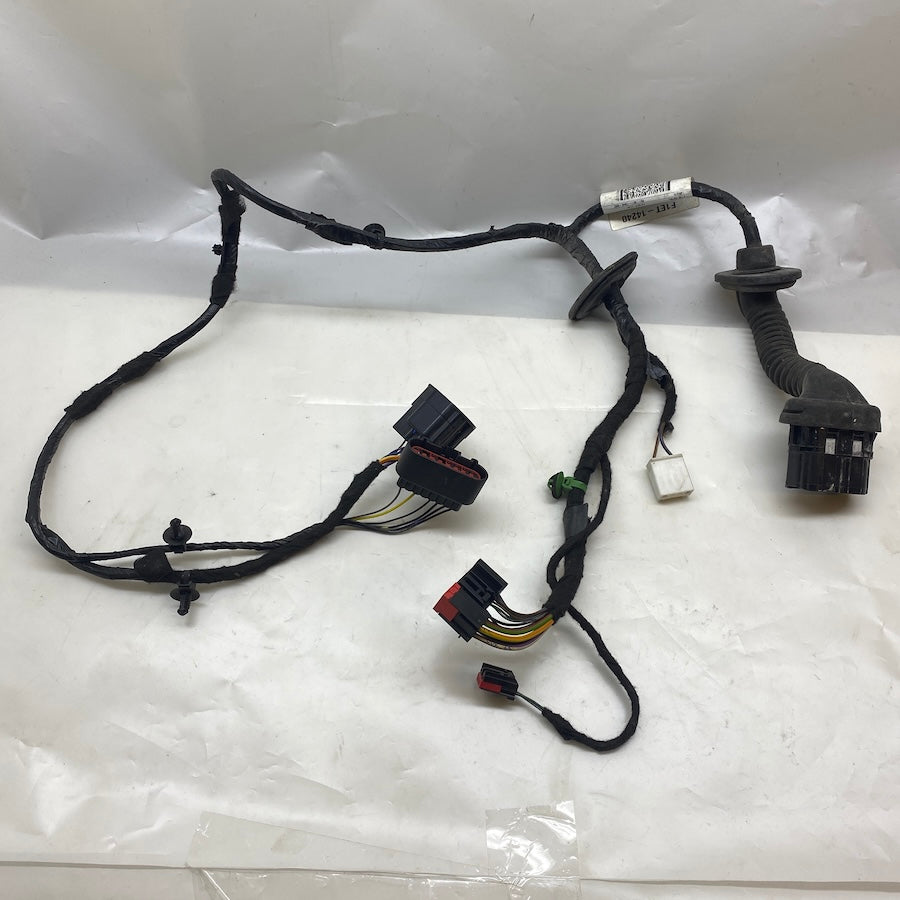 Ford Focus Arka Sağ Kapı Elektrik Tesisatı F1ET-14240