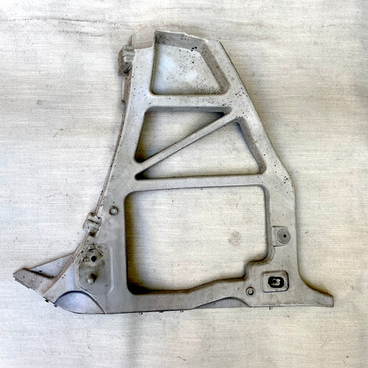Ford Focus Arka Tampo Bağlantı Braketi 5M51 F17E851 AJ