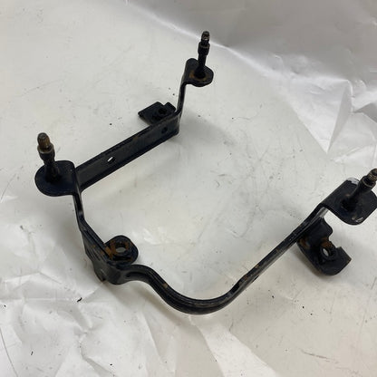 Ford Focus Direksiyon Pompa Bağlantı Sacı 3M51-35738-BB