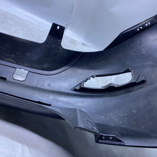 Ford Focus HB Arka Tampon 8M51-A17K823 08-11