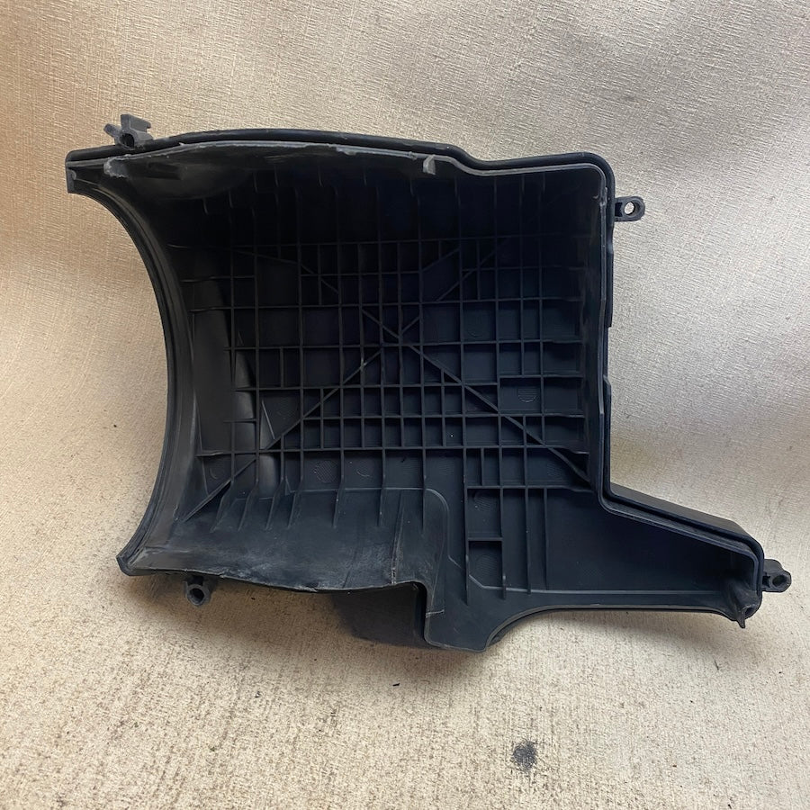 Ford Focus Hava Filitre Kutu Kapağı 76894521