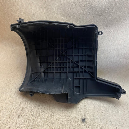 Ford Focus Hava Filitre Kutu Kapağı 76894521