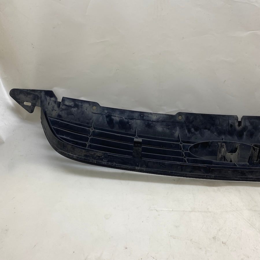 Ford Focus Ön Panjur 8M51-8200