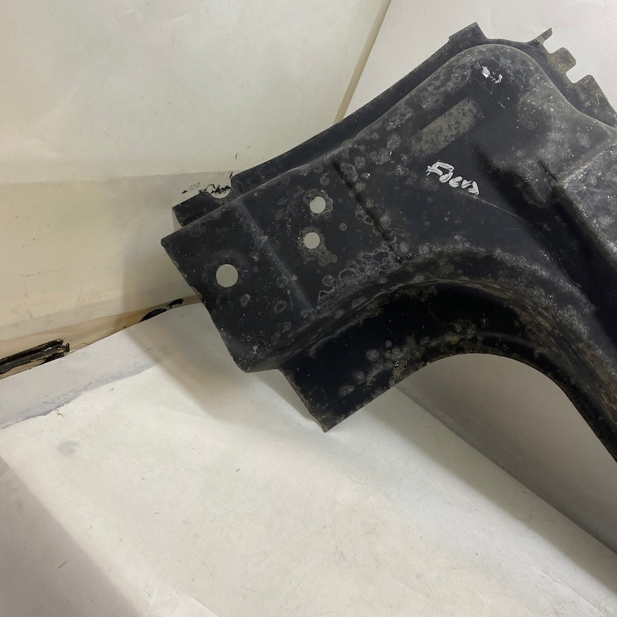 2006-2011 Ford Focus ön sağ marşpiyel sacı, kaporta onarımı için orijinal çıkma