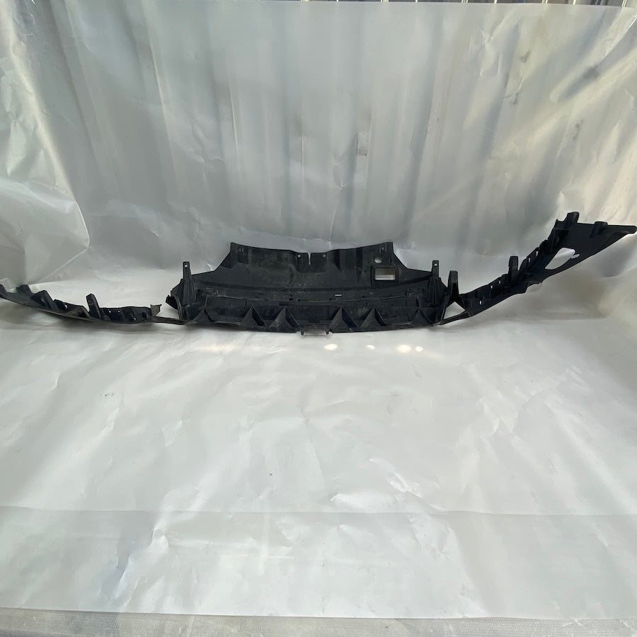 Ford Focus Ön Tampon Bağlantı Braketi BM51-17E778