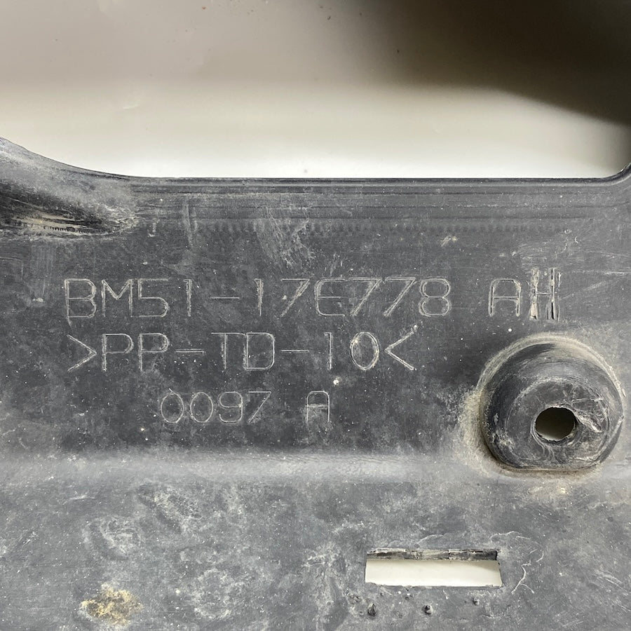 Ford Focus Ön Tampon Bağlantı Braketi BM51-17E778