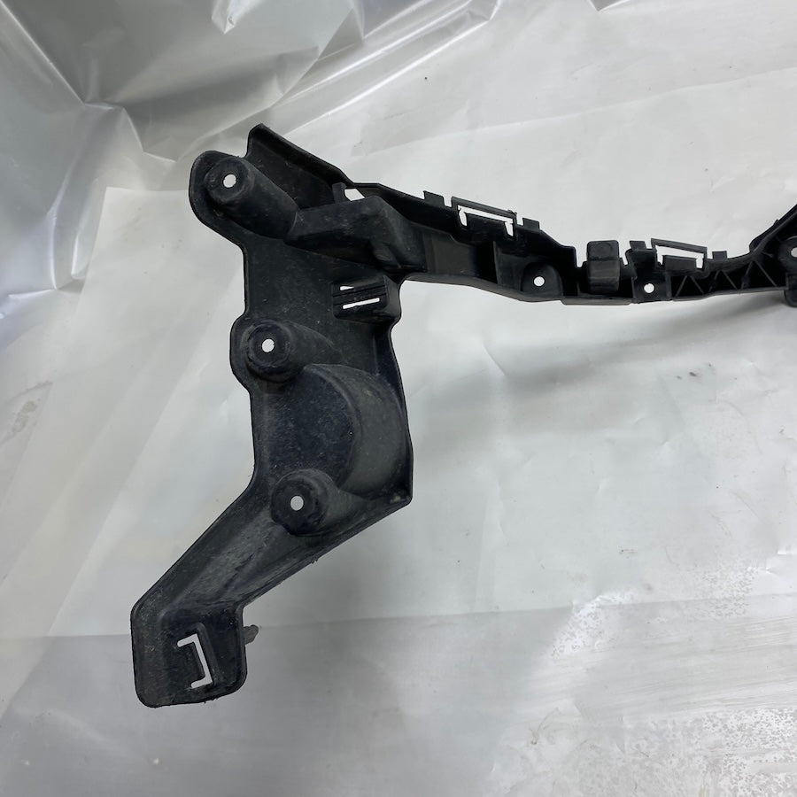 Ford Focus Ön Tampon Braketi Orta F1EB 17E778