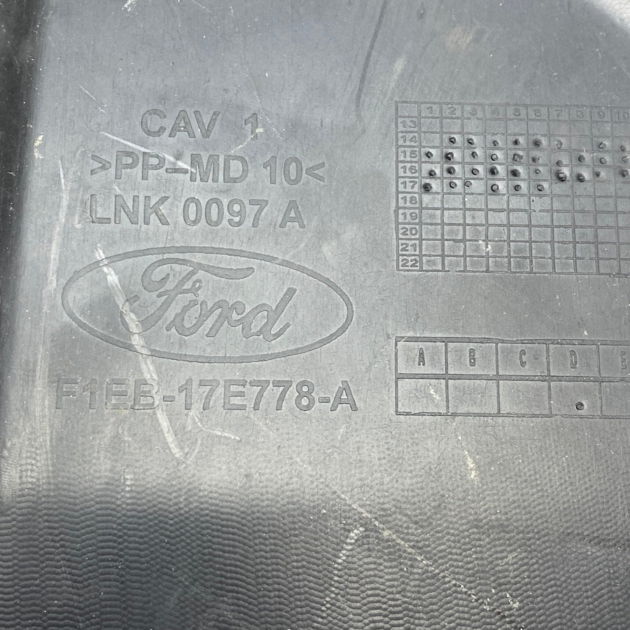 Ford Focus Ön Tampon Braketi Orta F1EB 17E778