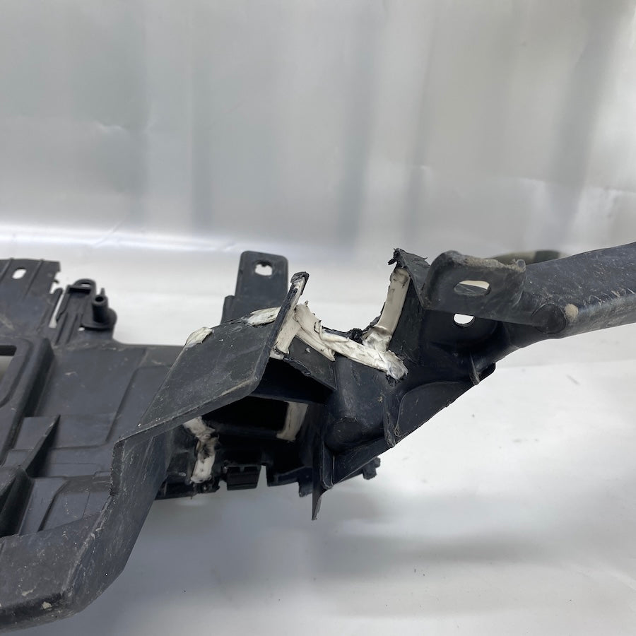 Ford Focus Ön Tampon Braketi Orta F1EB 17E778