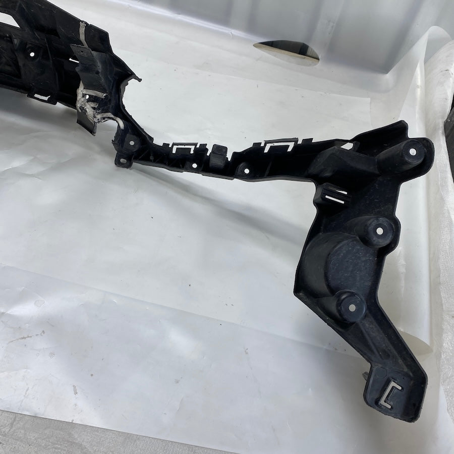 Ford Focus Ön Tampon Braketi Orta F1EB 17E778