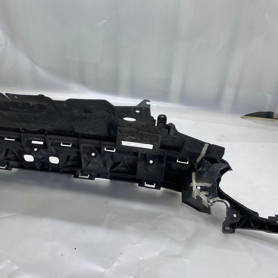 Ford Focus Ön Tampon Braketi Orta F1EB 17E778