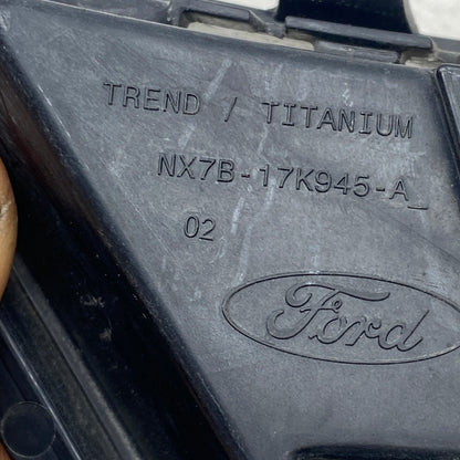 Ford Focus Ön Tampon Orta Izgara NX7B17K945 Orijinal Çıkma En Uygun Oto Parça