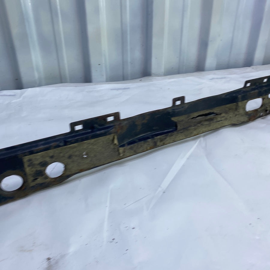 Ford Focus Radyatör Alt Saçı 8V61-8A297-JJ 2011-2015 Orijinal Çıkma