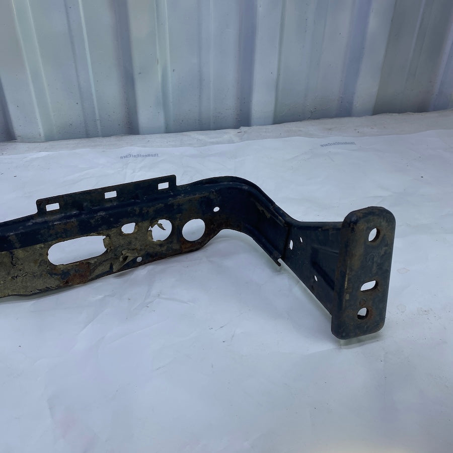 Ford Focus Radyatör Alt Saçı 8V61-8A297-JJ 2011-2015 Orijinal Çıkma