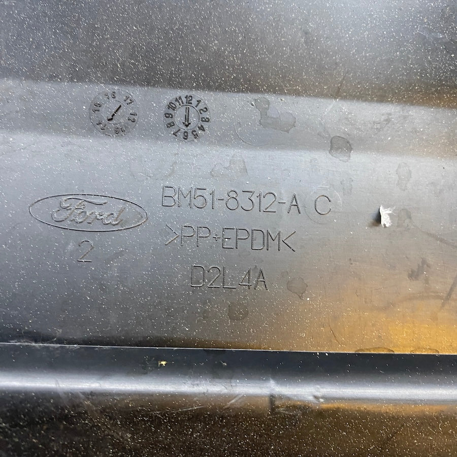 2011-2015 Ford Focus radyatör hava deflektörü – üst kısım, sağlam çıkma parça