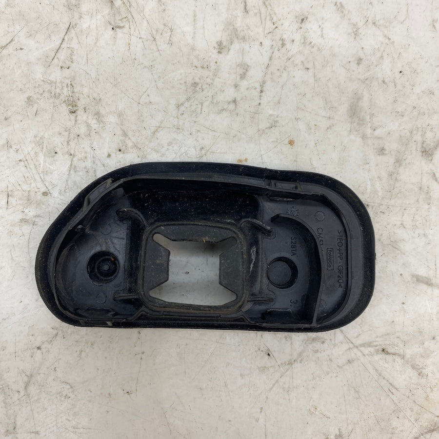 Ford Focus Sağ Arka Kapı Takozu cm51-a27206-ac
