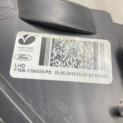 Ford Focus Sağ Far F1EB-13W029-PD Siyah Zemin En Uygun Oto Parça