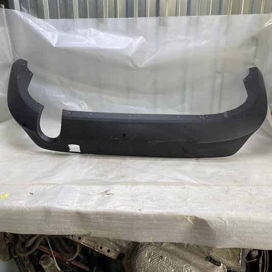 Ford Focus Sedan arka alt spoiler – orijinal çıkma parça, JX7B-17F954-F1 (2018-2024).