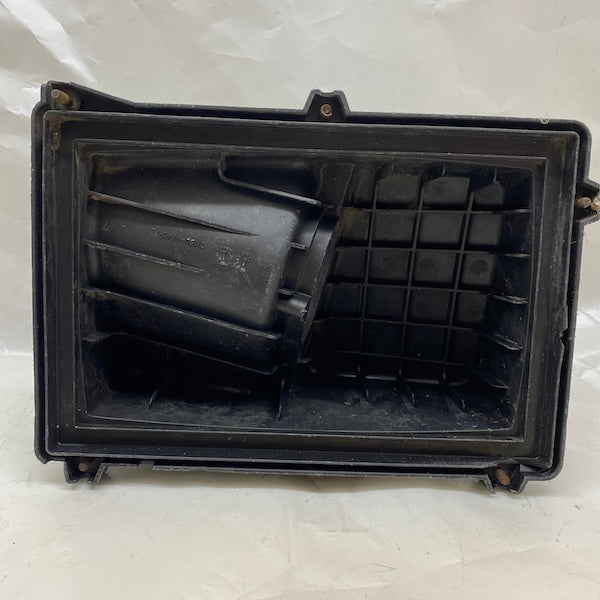 Ford Focus/C-Max Hava Filtre Kutu Üst Kapağı 3M51-9600-SH