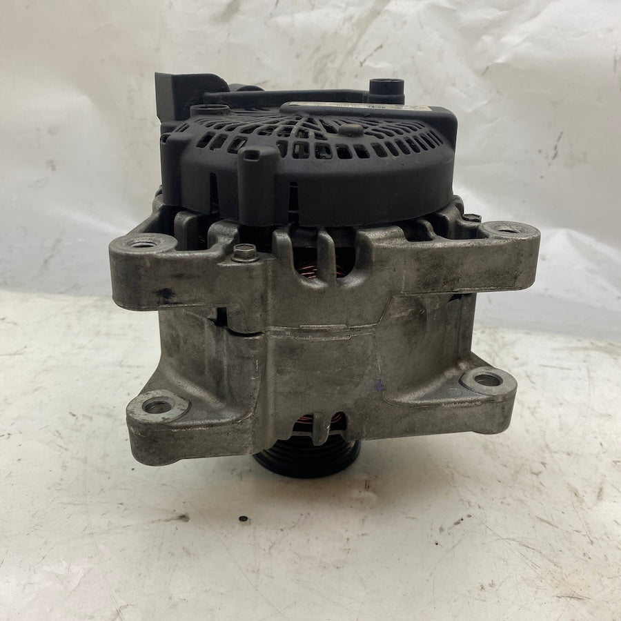 Ford Focus/Courier Şarj Dinamosu AV6N-10300-DC