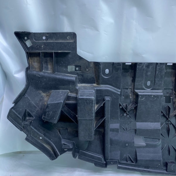 Ford Kuga Ön Tampon Alt Muhafaza GV44-A8B384A 2016-2019