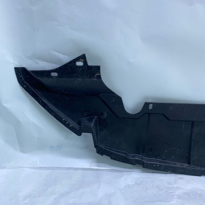 Ford Kuga Radyatör Alt Muhafaza 8V41-A8B384-AC 2008-2013