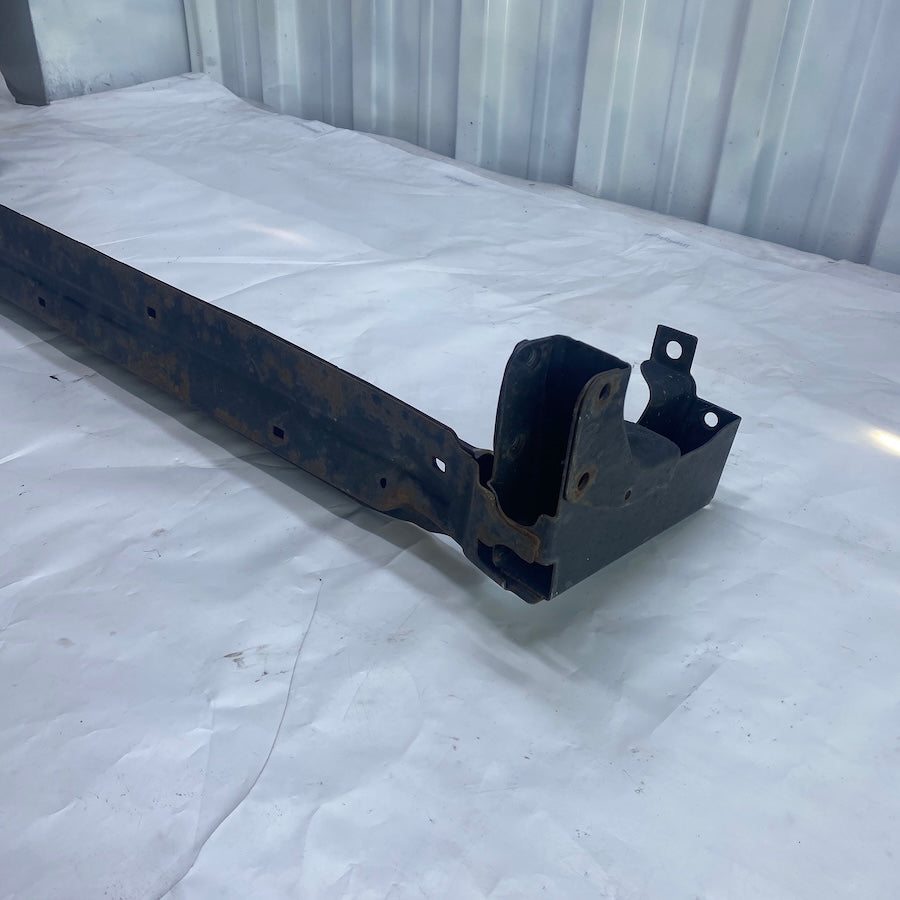 Kuga 2013-2016 radyatör alt sacı – koruyucu metal plaka OEM çıkma