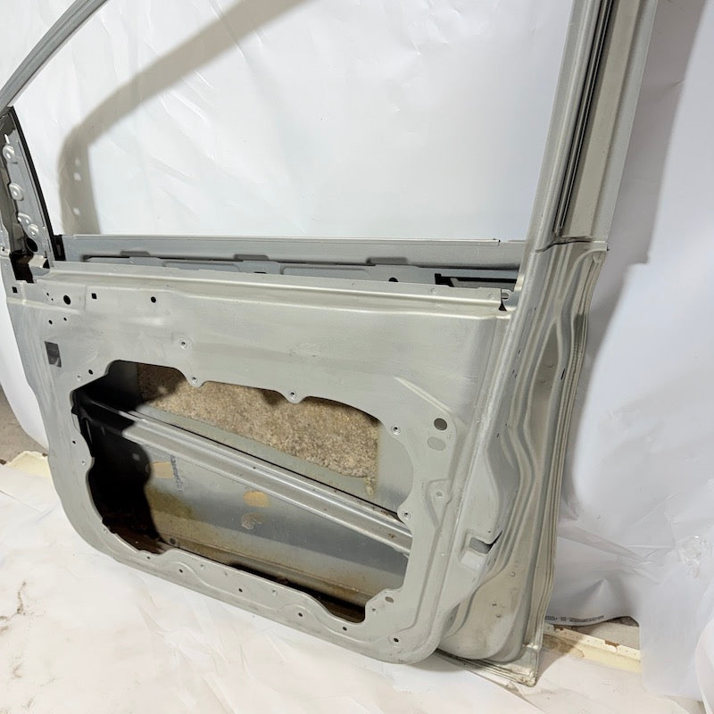 Ford Kuga Sağ Ön Kapı 2008-2013 8V41-S22250-AH Orijinal Çıkma En Uygun Oto Parça