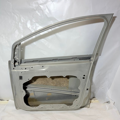 Ford Kuga Sağ Ön Kapı 2008-2013 8V41-S22250-AH Orijinal Çıkma En Uygun Oto Parça