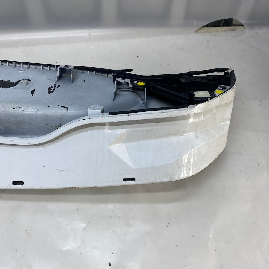 Ford Mondeo Bagaj Kapağı Kaplaması DS73-F423A40-E - En Uygun Oto Parça