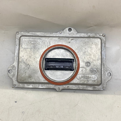 Ford Mondeo far beyni – orijinal çıkma parça, 90067926 (2015-2018 uyumlu).