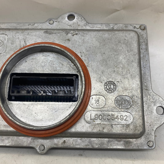 90067926 kodlu Ford Mondeo far kontrol modülü – çıkma OEM beyin.